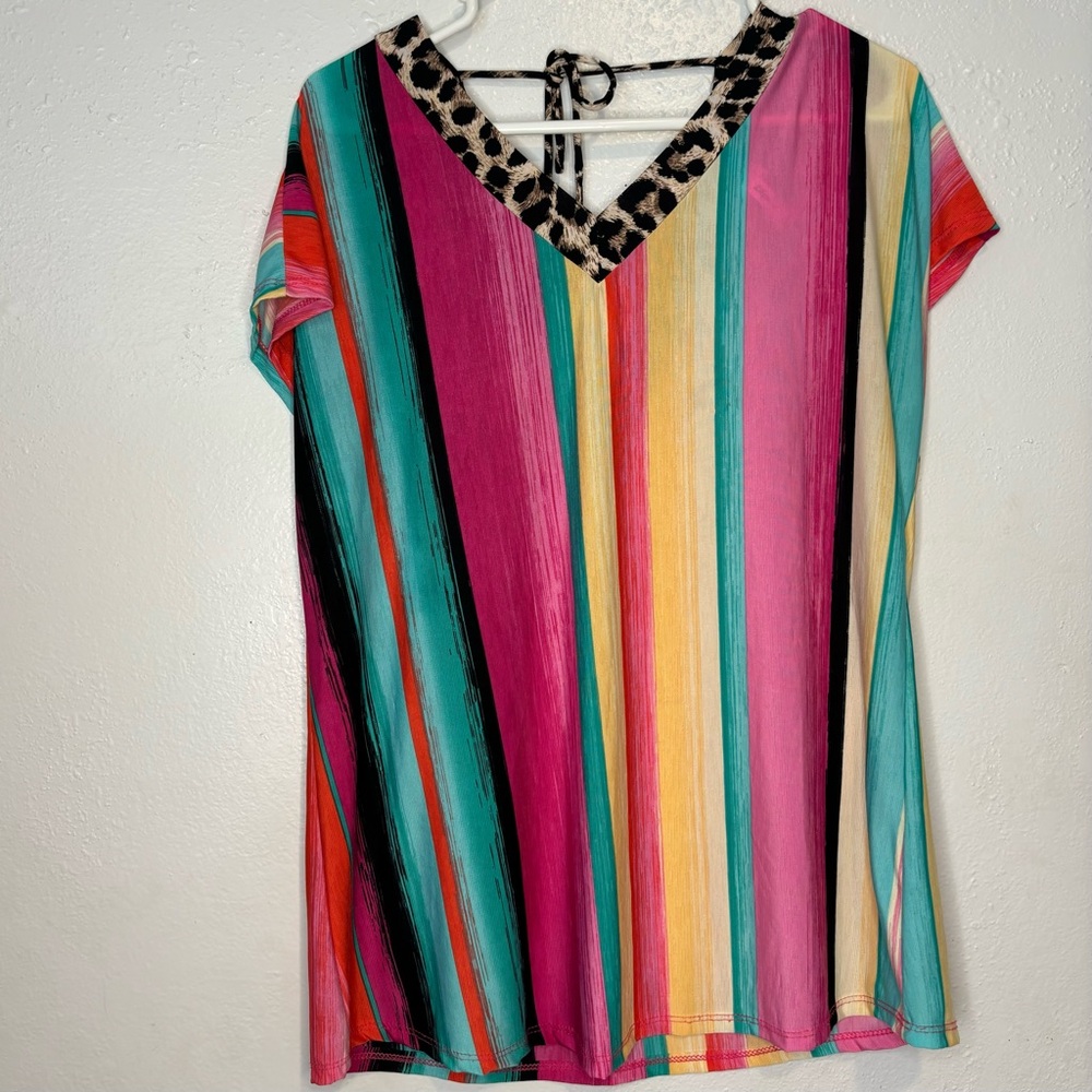 Lilypad Multicolor Leopard Print‎ V Neck Back Tie Short Sleeve Blouse Sz Medium